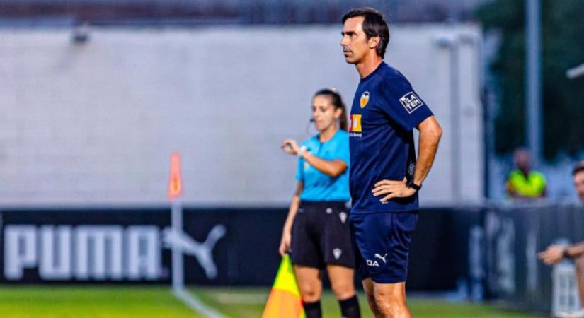 Hajóbalesetben eltűnt egy spanyol fociedző és három gyermeke