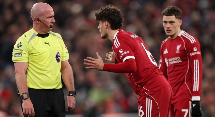 Szoboszlai játék nélkül is főszereplő: a Liverpool „leendő csapatkapitánya” Kerkezt vigasztalta, imádták a drukkerek (VIDEÓ)