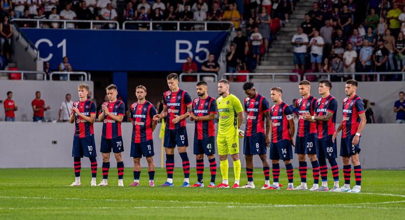 Fél év és négy meccs után távozhat a kapus