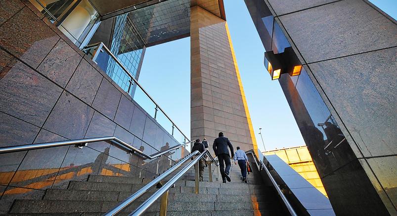 Top angol bank nyit a kriptók felé, jól fizető szakértői pozíciót hirdetnek