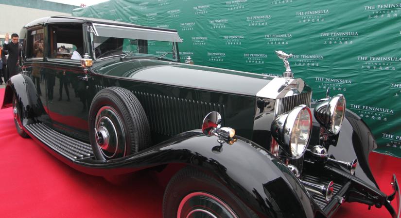 Lennon sárgára festette, Sztálin ütközött vele