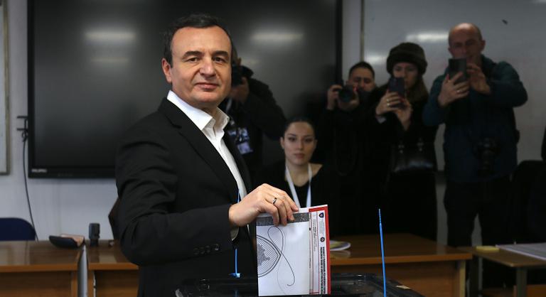 Egy éven belül másodszor tartanak választásokat Koszovóban