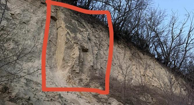 Bármikor leszakadhat: veszélyes a Szurdik löszfala Nyúlon