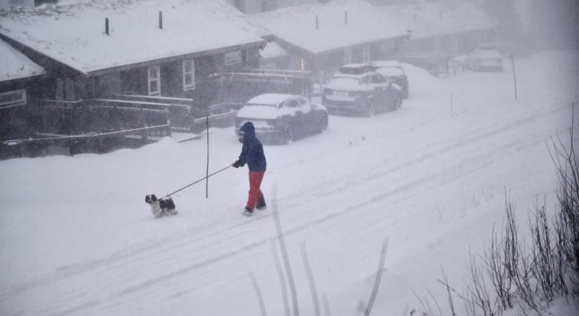 Svédországban olyan durva vihar van, hogy többen meghaltak