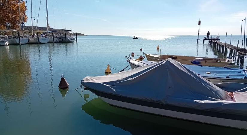Látványosan alacsony a Balaton téli vízállása