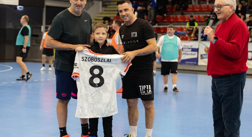 TTM Kupa: telt ház, kiélezett küzdelmek a debreceni kispályás focitornán