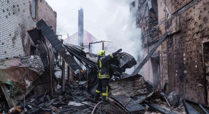 Fenyegetőzik az orosz külügyminiszter