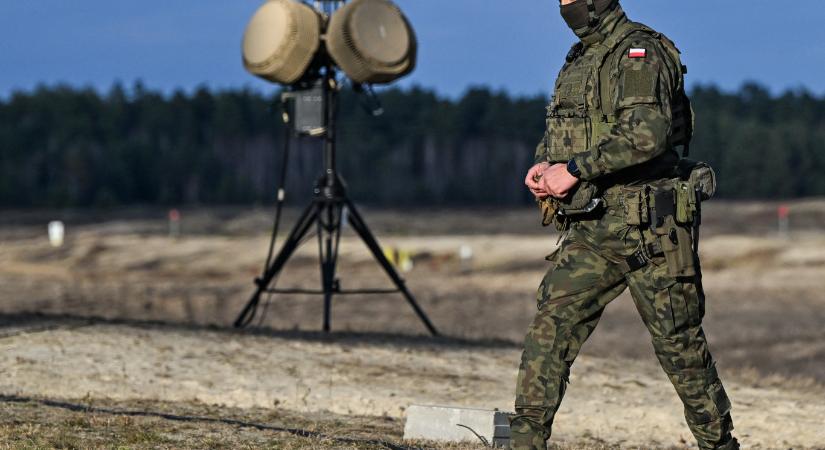 Kétmilliárd eurós drónvédelmi rendszert épít ki Lengyelország az orosz fenyegetés miatt