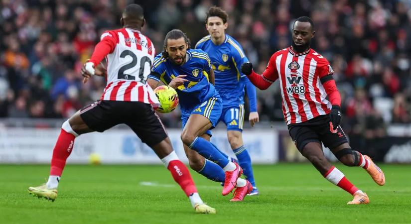 A leedsi gólgép ezúttal is a kapuba talált, döntetlent játszott egymással a két feljutó