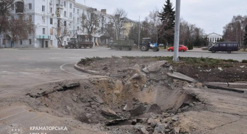 Zelenszkij kész kivonni a csapatait, ha Moszkva is ezt teszi