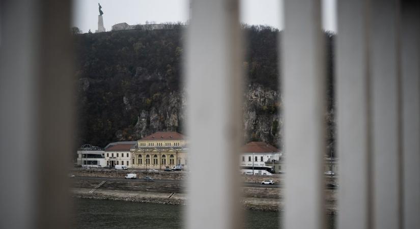 „Nem gondoltuk, hogy a mi pucér fenekünkről fog szavazni a fővárosi közgyűlés”