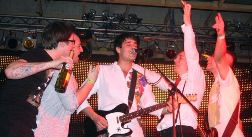 Emlékszel még? 15 éve köszönt el Szalai Éva – fotókon a Kaukázus búcsúkoncertje