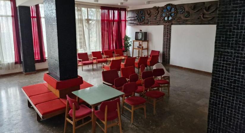 Vagányan csapták be maguk mögött a balatoni üdülő ablakát a „banditák"