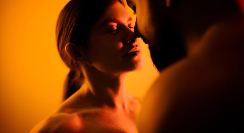 Unod a misszionáriust? Ez az 5 szexpóz garantáltan felforrósítja a hideg téli napokat