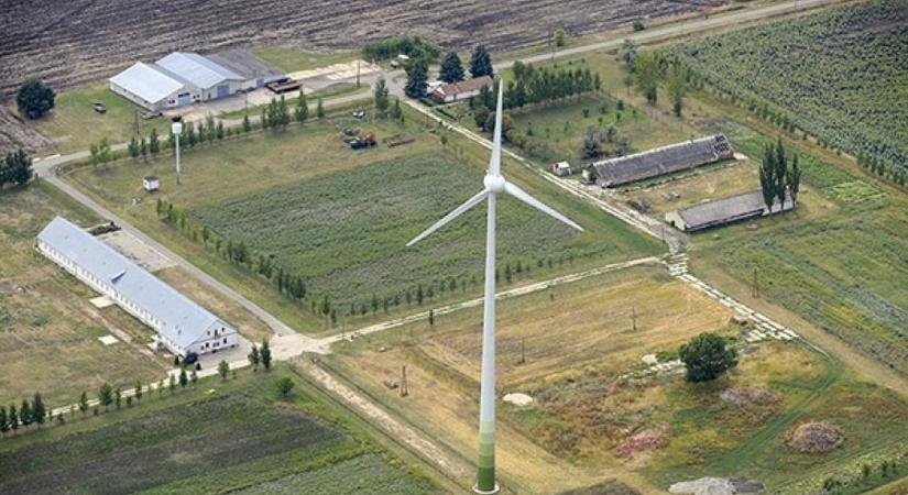 Nem lehet könnyebben szélerőművet építeni Hevesben