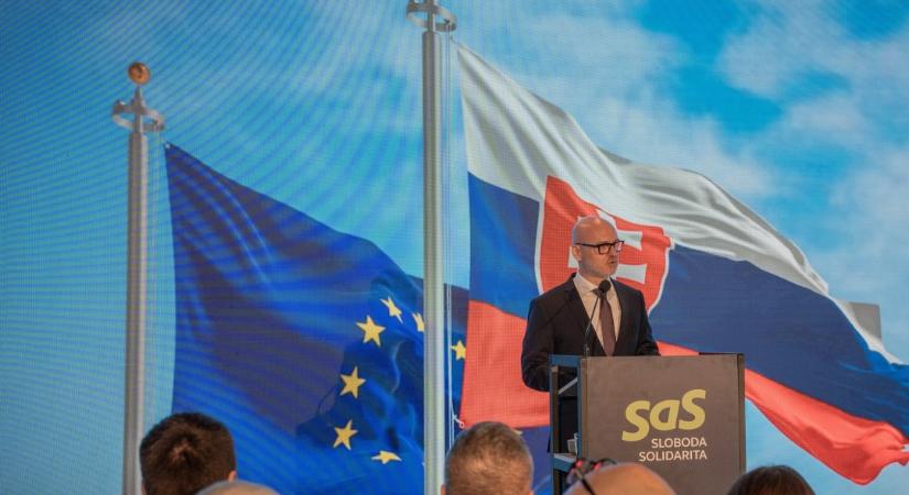 Érdekes jövőkép: „Konzervatív” politikusokkal erősít és az Európai Néppártba tart a liberális SaS