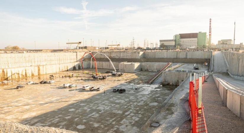 700 milliárd forintot már elszórtak rá, Paks 2 most az évtized legnagyobb pénzügyi kockázatával fenyeget