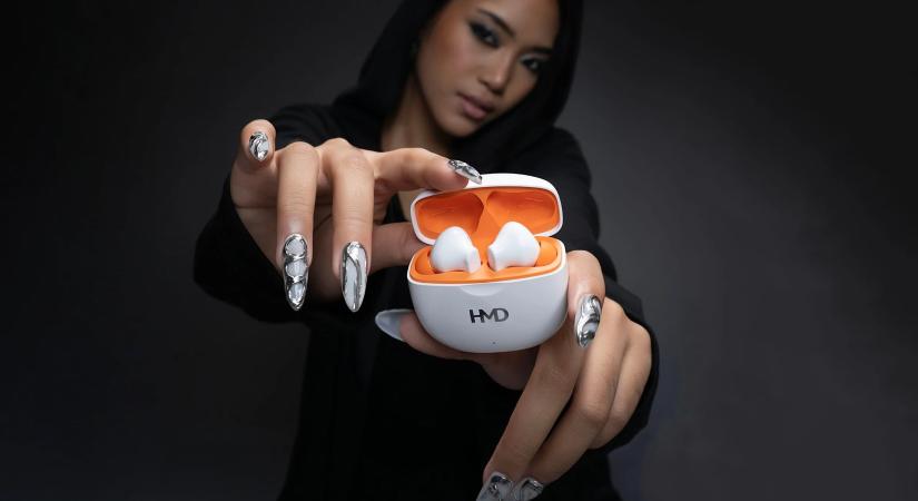 Féltucat fülhallgatót mutatott be a HMD
