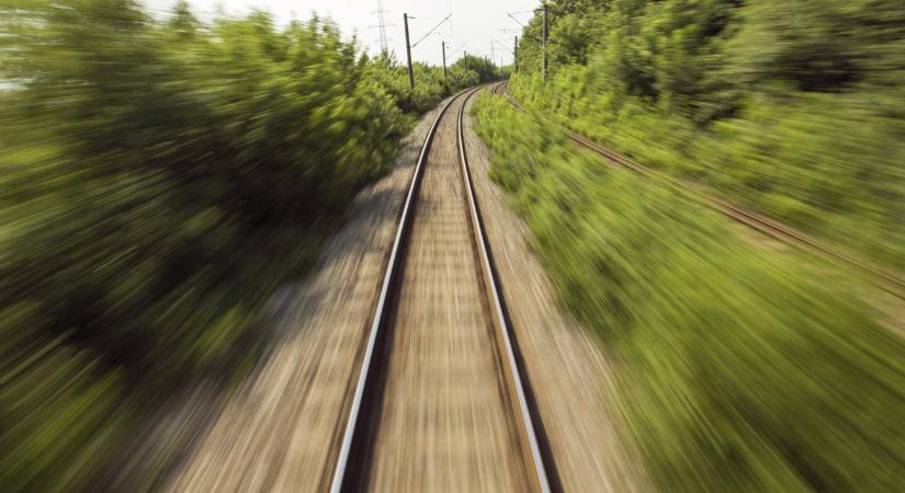 Vonatkatasztrófa: 13 ember meghalt, mintegy 100 megsérült Mexikóban