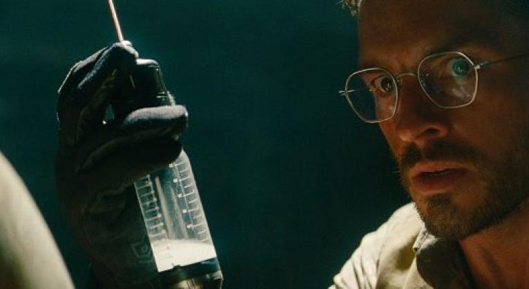 Jurassic World: Újjászületés: Nem vagyok őrült, de ... (kritika)