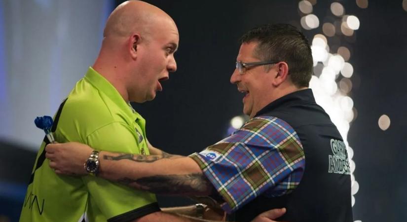Jön a darts-vb legnagyobb meccse, világbajnok sztárok feszülnek egymásnak