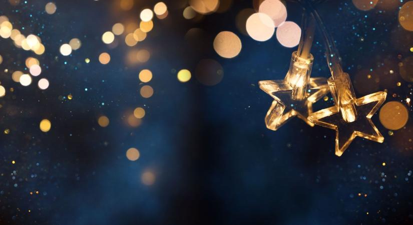 Fénnyel varázsolhatunk és még a Zsolnayak léptei nyomába is eredhetünk