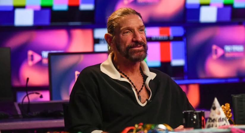 „Az egyik ló megőrült, ledobott egy kislányt” – Dráma, ami Pintér Tibor színházában történt