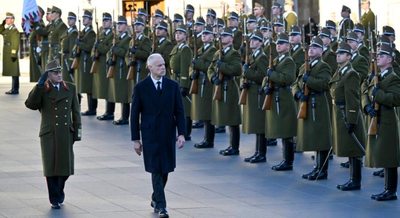 Szalay-Bobrovniczky Kristóf: idén megmutatkoztak a haderőfejlesztés eredményei