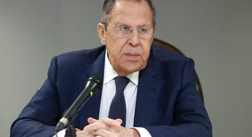 Lavrov: Oroszország válasza megsemmisítő lesz, ha megtámadják