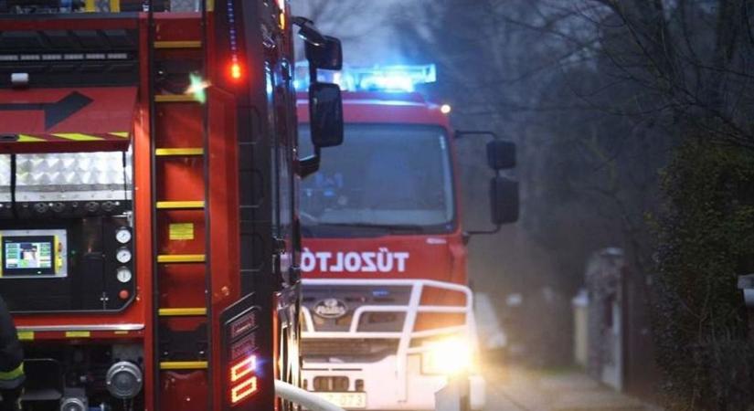 Rengeteg viharkár Vasban: Kőszegen házra dőlt egy fa, Mesteriben megrongálódott a víztorony