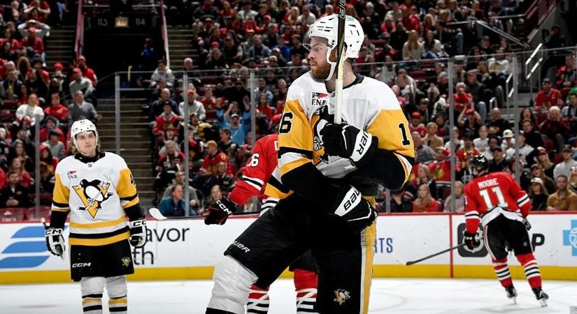 NHL: hét gólt rámolt be Chicagóban a Penguins, rangadót nyert a Lightning