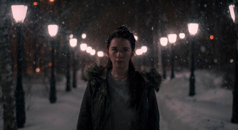 Miért teljesen oké szingliként otthon maradni szilveszterkor …