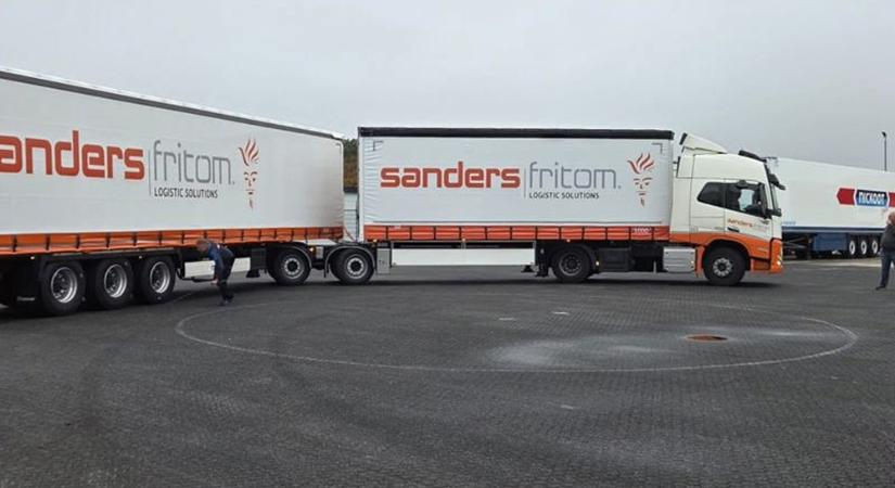 Közel 115 méter hosszú kamiont alkottak meg