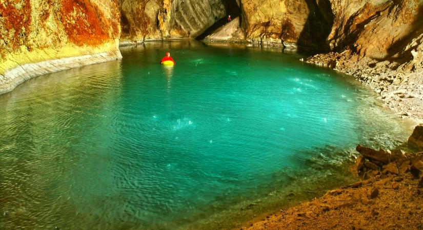 Föld alatti termáltavat találtak – fotók az idei év nagy újdonságáról