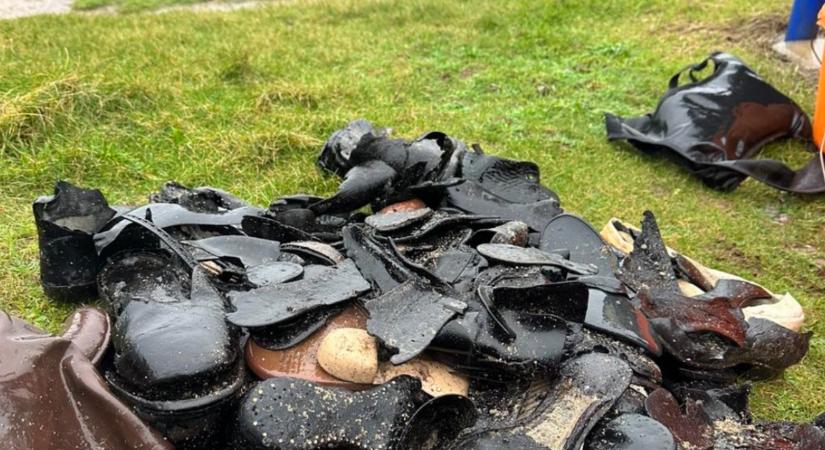 Több száz, a viktoriánus korból származó cipő sodródott partra Walesben