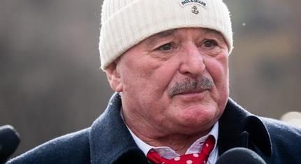 Nagy Feró atombombát vízionál, de csak és kizárólag a béke érdekében