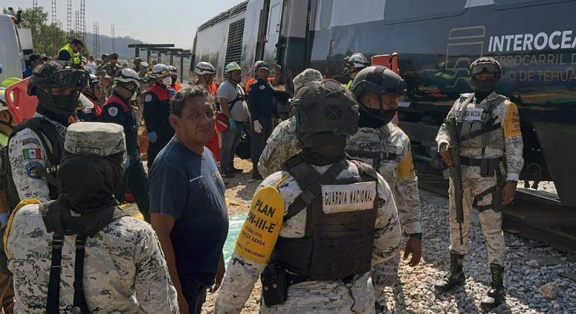 Vonatbaleset Mexikóban: legalább 13 halott és 98 sebesült