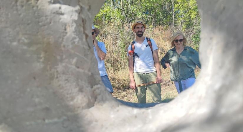 Kisfilmek avatnak be a nagyharsányi szobrok keletkezésének titkaiba