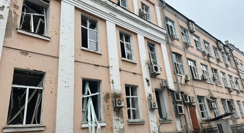 Kijevben az orosz támadás következtében megsérült az oktatási minisztérium épülete