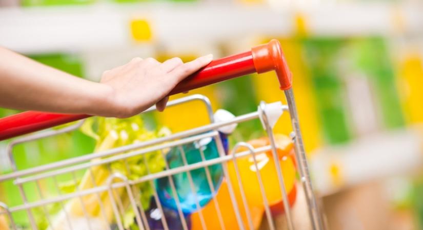 Így lesznek nyitva az üzletek szilveszterkor és újév napján