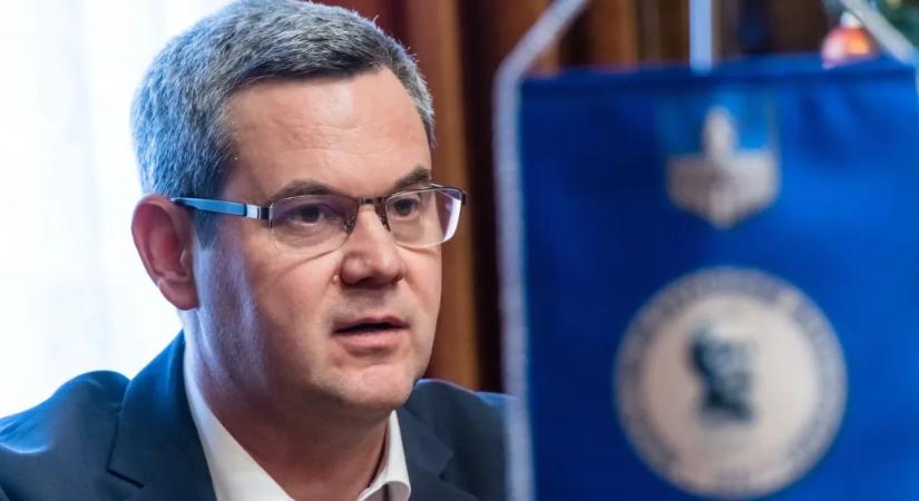 „Szakvizsgára készülsz már?” – Magyar Péter és Takács Péter megint kommentekben esett egymásnak