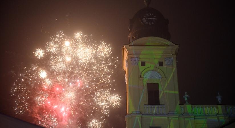 Az év utolsó napjaiban is sokan érkeznek Debrecenbe, akik nem maradnak programok nélkül sem