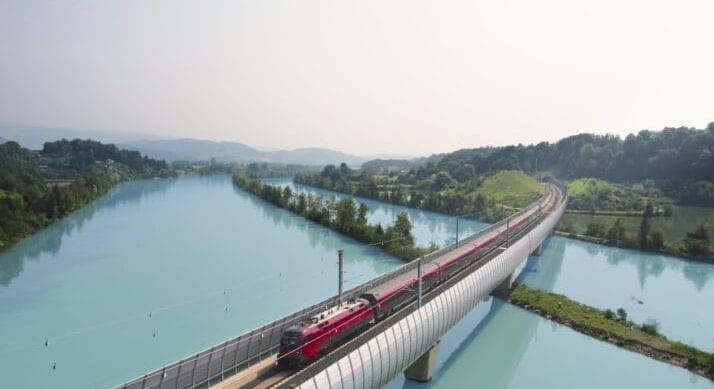 Mi történt az osztrák Koralm vasút megnyitóján?– A világ hatodik leghosszabb alagútja brutális mennyiségű füsttel telt meg