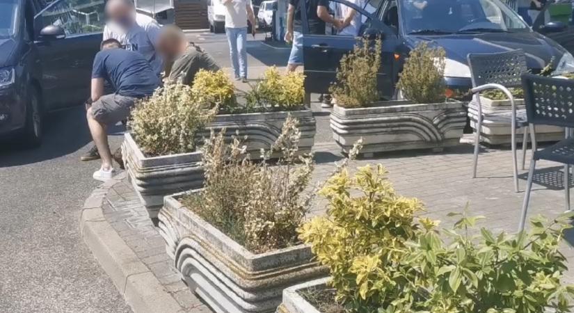 Telekocsival hozták a kábítószert