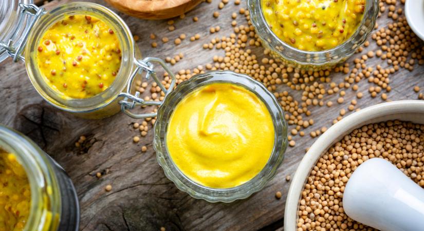 Meglepnéd a barátokat szilveszterkor? Így készíts ínyenc házi magos mustárt fillérekből - recepttel!