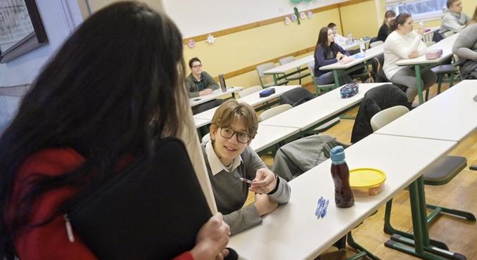 Lezárhatja az iskola az épületet a szülők elől a központi írásbeli idejére?