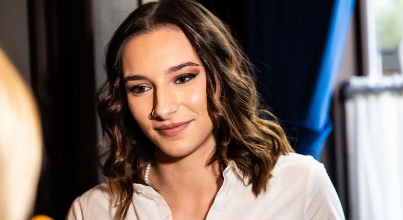 Karácsonyra szerelmet: elcsábították a Megasztár énekesnőjét! Ez a férfi a kedvese – Fotó