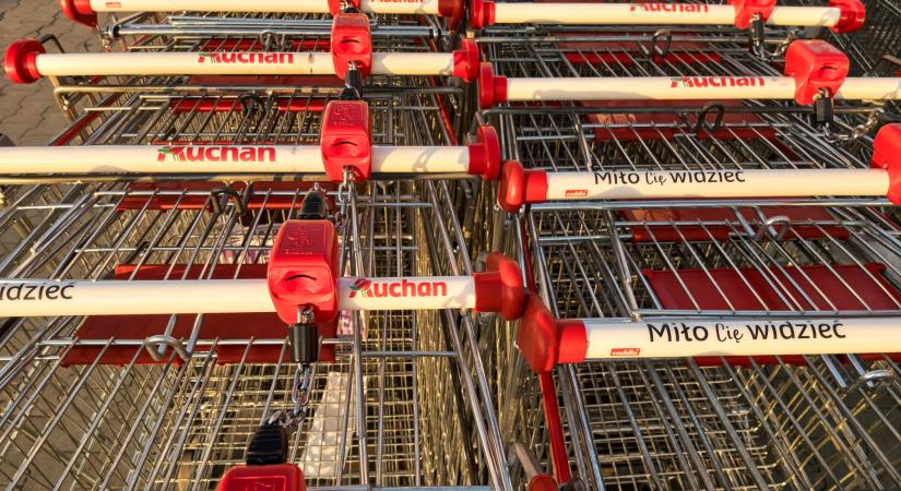 Aláírta a lengyel Auchan-portfólió megvételét a magyar cég