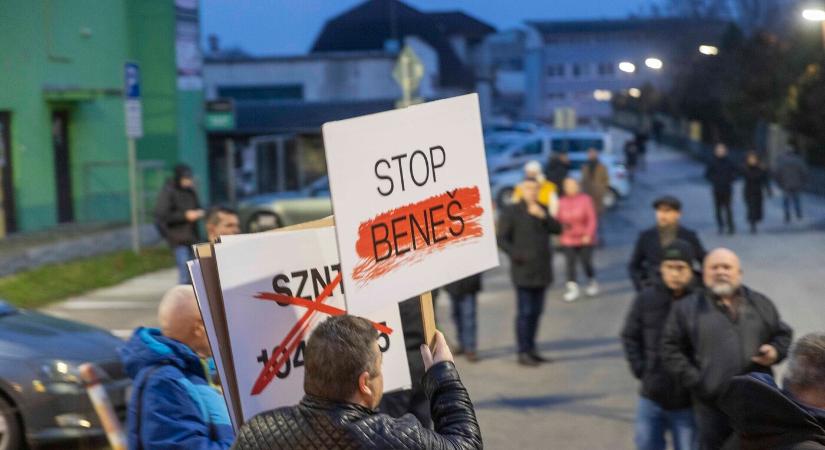 Beneš-dekrétumok: életbe lépett a vitatott törvény, de a főügyész még beleköphet Ficóék levesébe