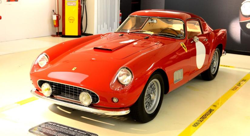 Milliárdokat értek 2025-ben ezek a káprázatos klasszikusok – mutatjuk az idei év legdrágább autóit